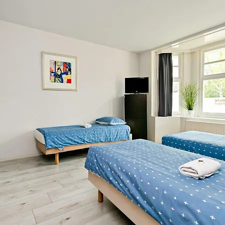 Bed & Breakfast Living & Sleeping *